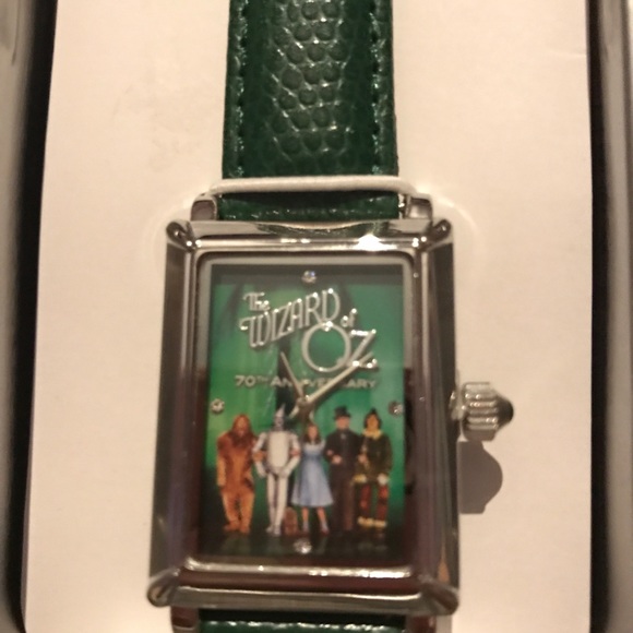 70th Anniversary Wizard of Oz Watch in Tin - Picture 2 of 3